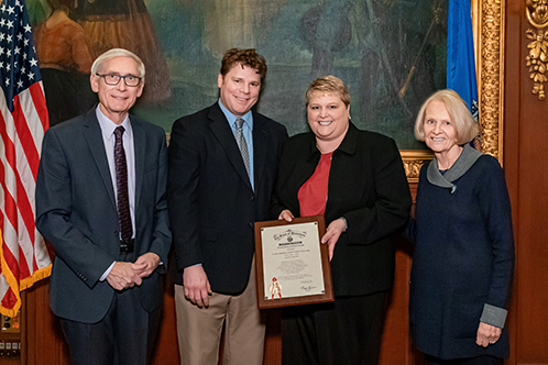 498x332_2019GovernorsAward
