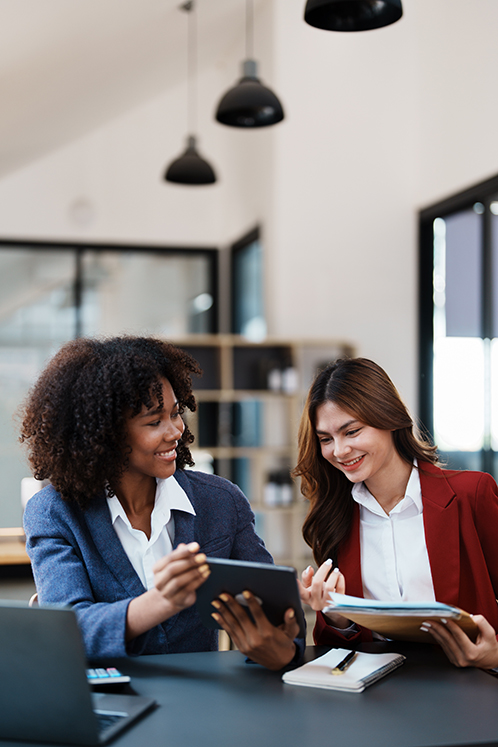 Afa Gwp 498x747 2 women looking at a tablet